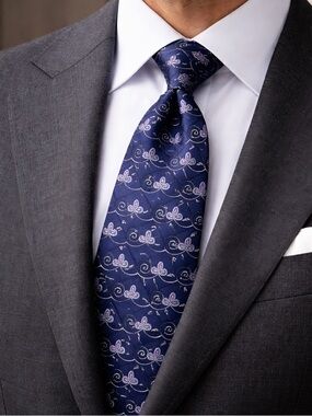 Valentino Cravatte Vintage 90’s Silk Tie Navy Blue Floral Swirl Italy Designer